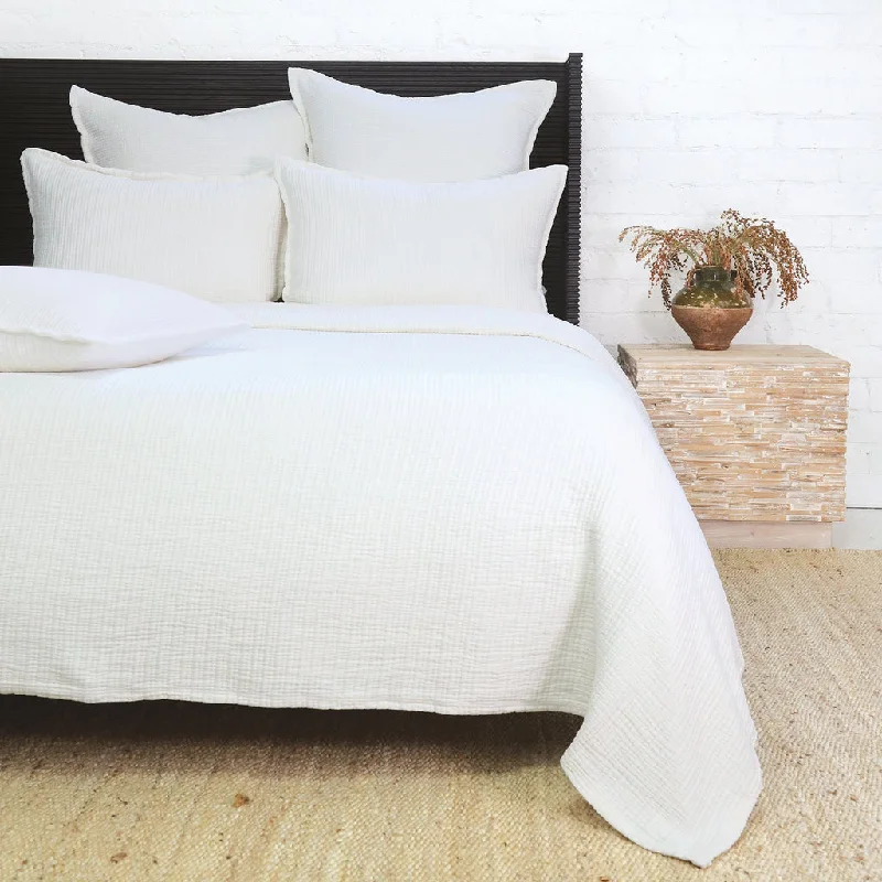 Chatham Matelasse Bedding