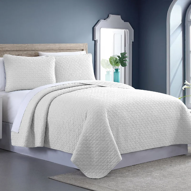 Modern Threads 3-Piece Enzyme Washed Diamond Box Quilted Coverlet Set