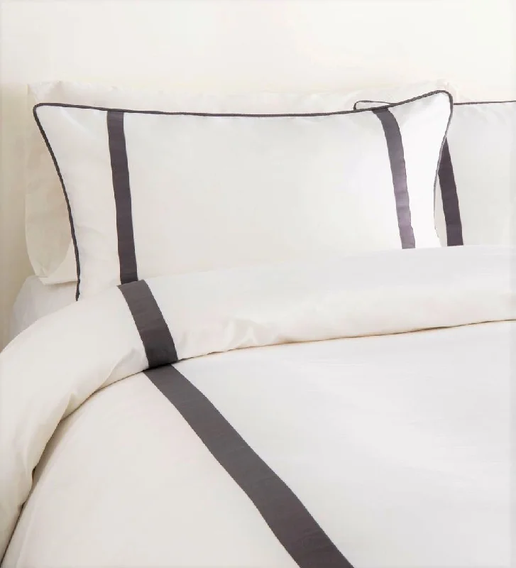 Montague & Capulet 400TC Duvet