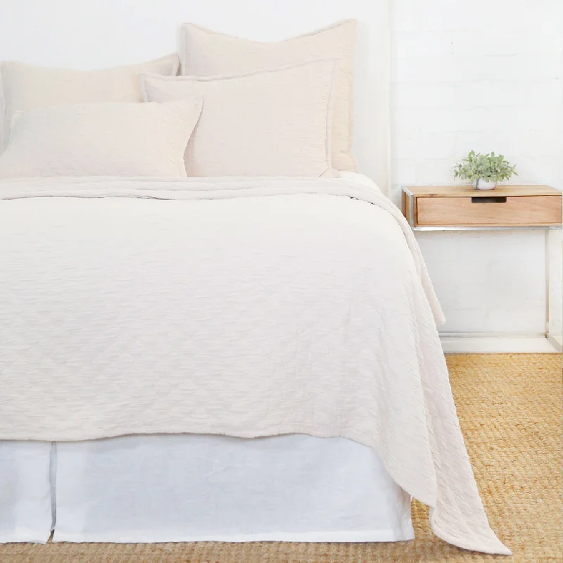 Ojai Matelasse Bedding