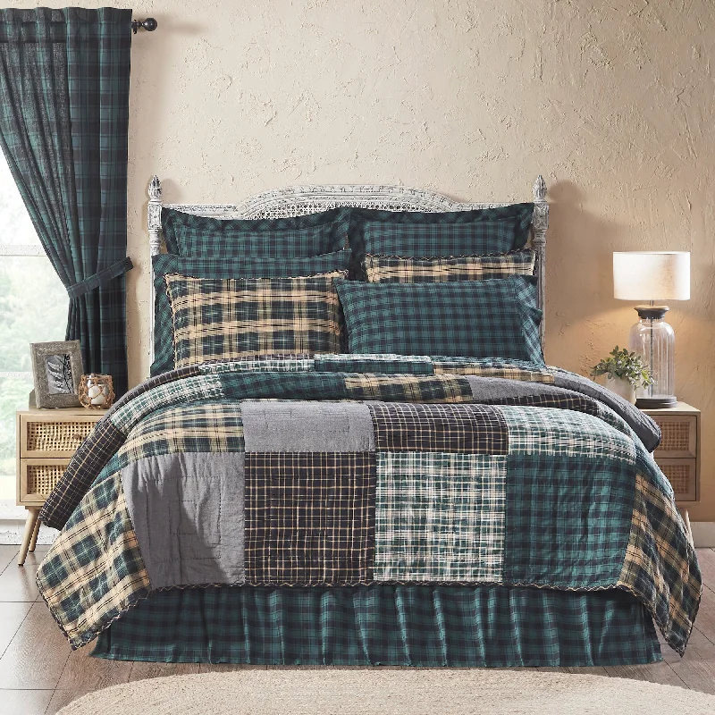 Pine Grove Twin Quilt 68Wx86L VHC Brands