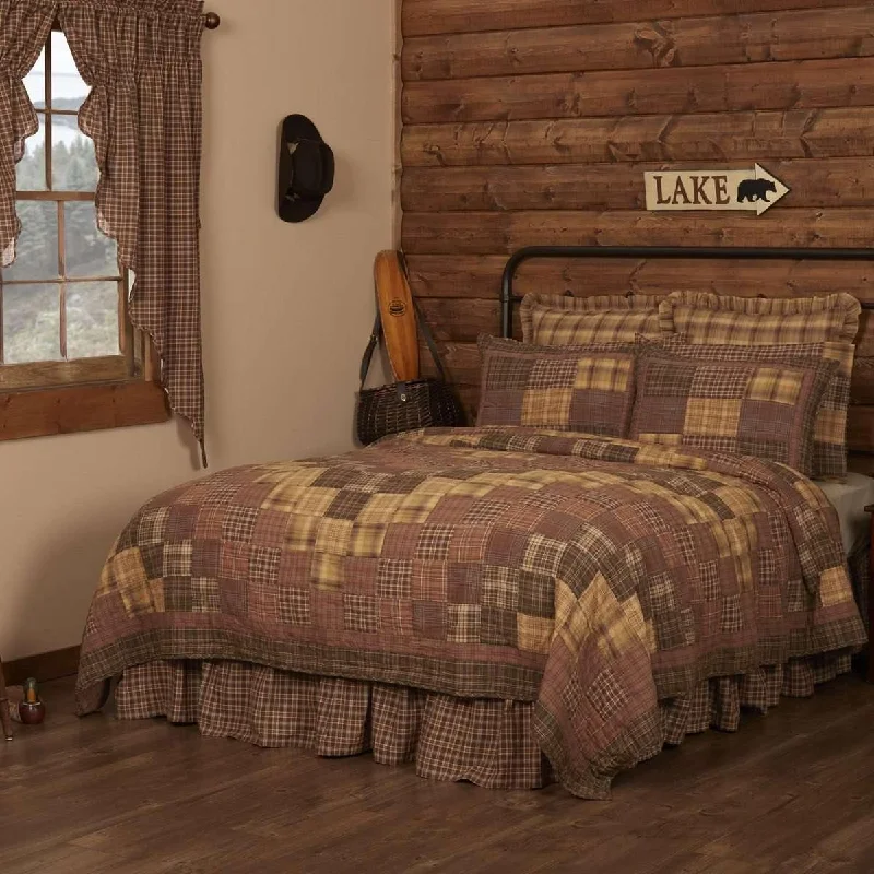 Prescott Luxury King Quilt 120Wx105L VHC Brands