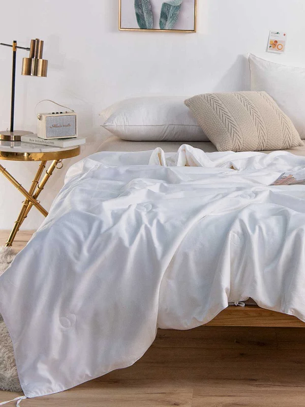 Solid White Light Silk Duvet Insert