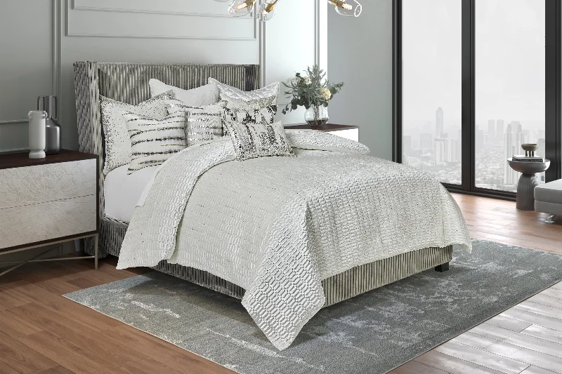 Zara White Duvet